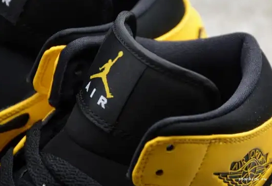 Love  1 (2017) 554724-035 035 Jordan Mid Retro New 554724 0702